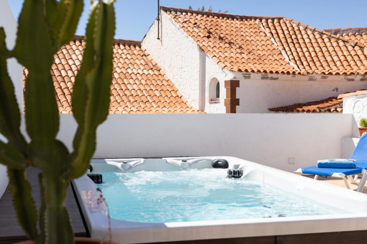 Casa Naranja - Heated Pool - Bbq - Terrace - Free Wifi - Child & Pet-Friendly - 3 Bedrooms - 6 People Porís de Abona Exterior foto